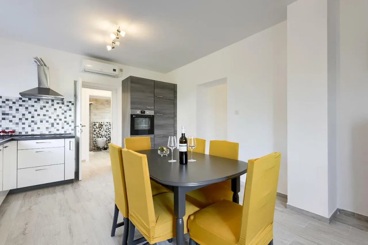 Apartments Antica - Edita Rtina